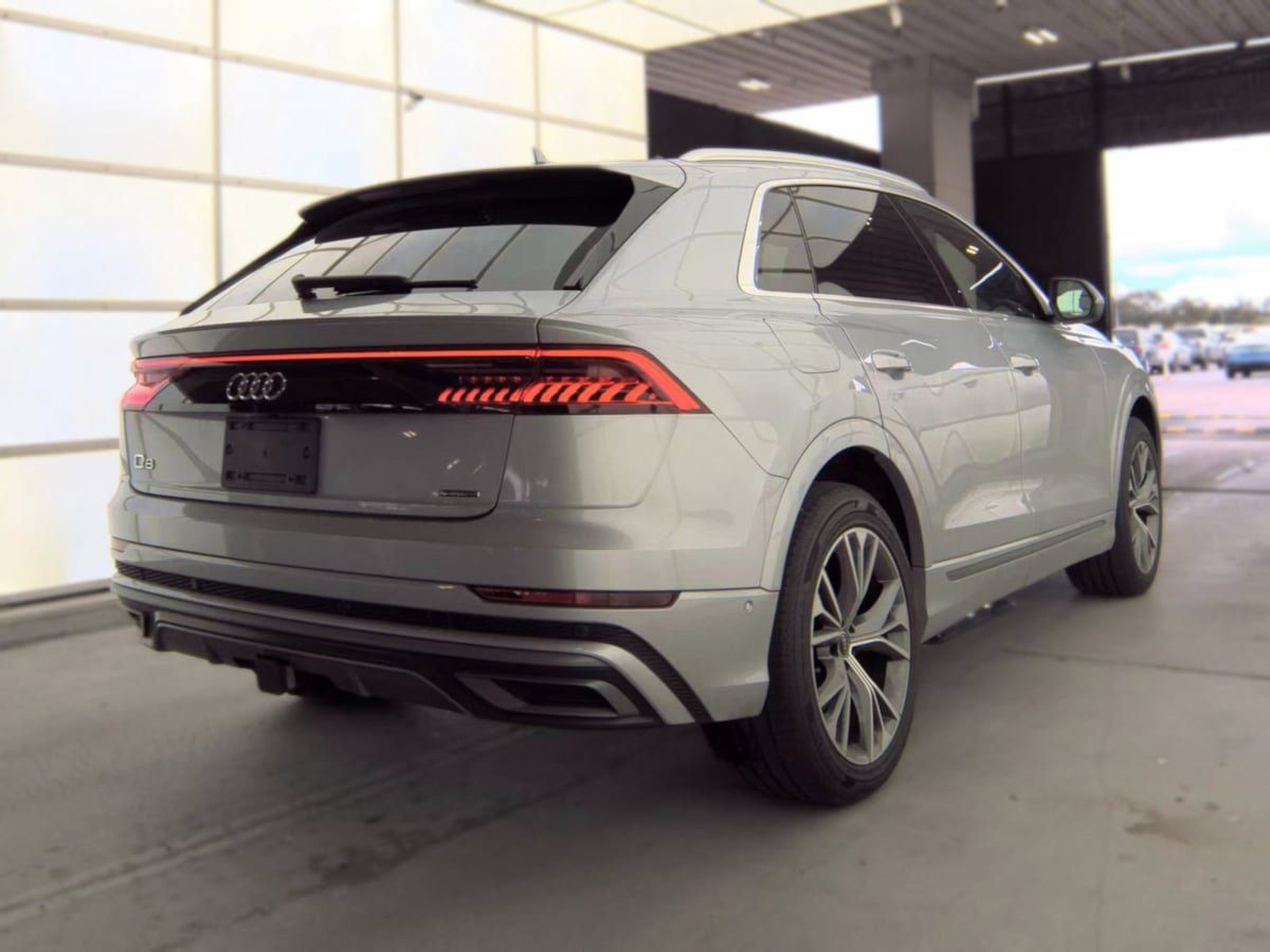 Used 2021 Audi Q8 Premium Plus w/ Premium Plus Package AWD/4WD image 2