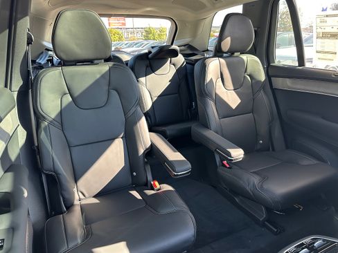 New 2026 Volvo XC90 B6 Ultra w/ Protection Package image 10