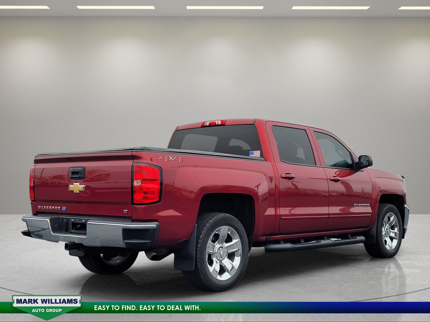 Used 2018 Chevrolet Silverado 1500 LT w/ LT Eassist Package AWD/4WD image 4