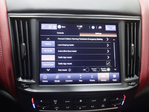Used 2022 Maserati Levante Modena S AWD/4WD image 23