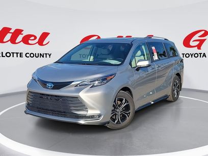 New 2025 Toyota Sienna Platinum