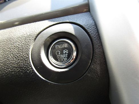 Used 2013 Ford Edge Sport w/ Driver Entry Pkg image 29