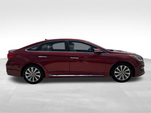 Used 2016 Hyundai Sonata Sport w/ Option Group 1V FWD image 4