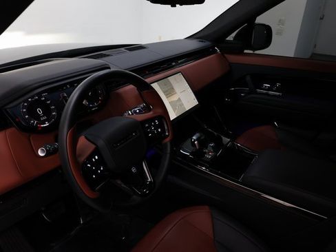 Used 2024 Land Rover Range Rover Sport image 70