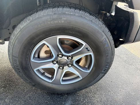 Used 2022 Jeep Wrangler Unlimited Sport AWD/4WD image 14