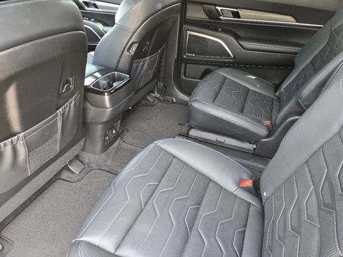 Used 2022 Kia Telluride SX w/ SX Prestige Package image 30