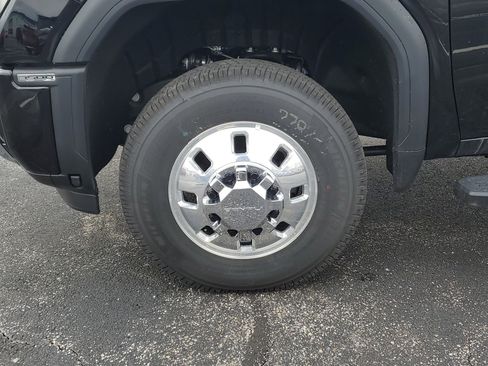 New 2026 GMC Sierra 3500 Denali w/ Denali Reserve Package image 10