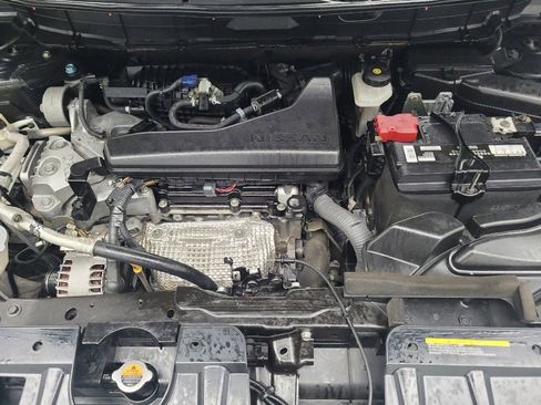 Used 2020 Nissan Rogue SV FWD image 30
