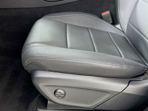 Used 2026 Mercedes-Benz GLE 450 4MATIC image 18