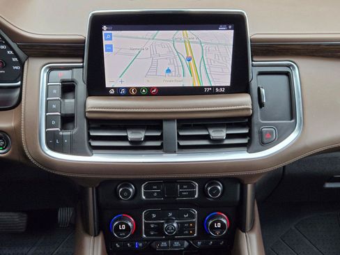 Used 2021 Chevrolet Tahoe High Country AWD/4WD image 18