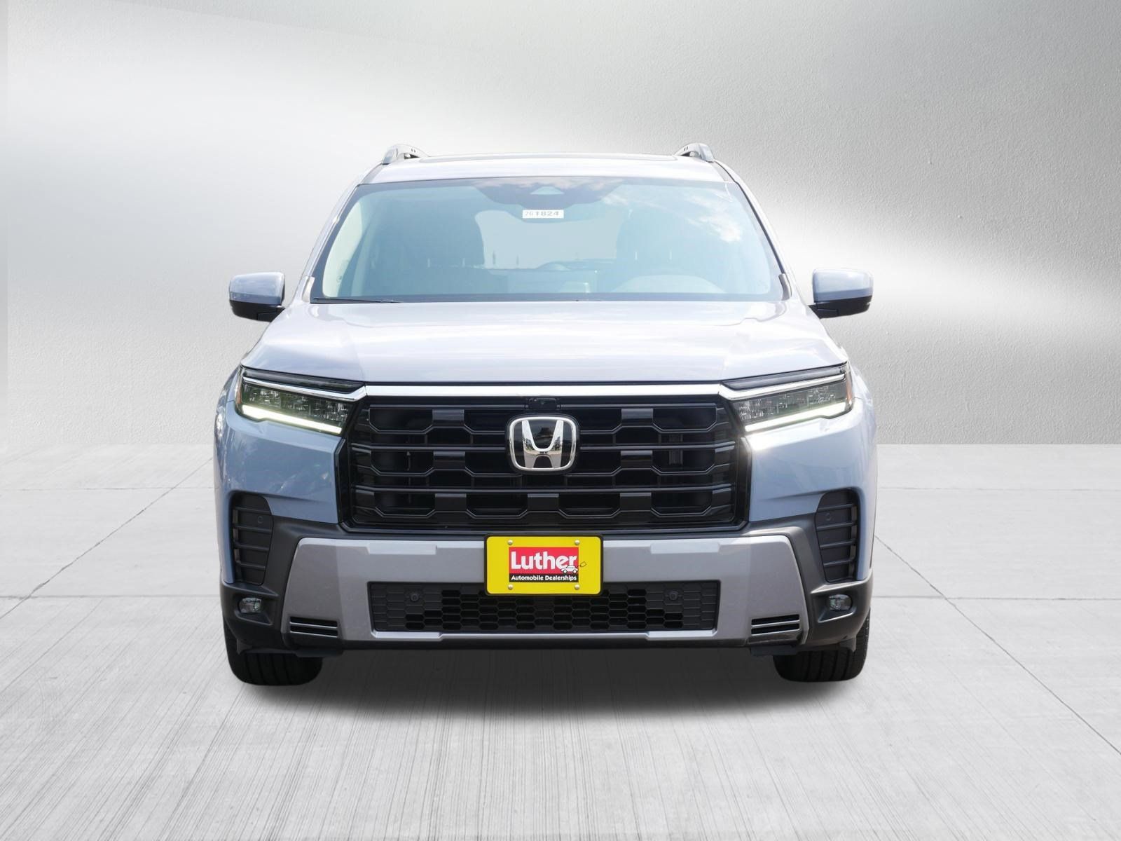New 2026 Honda Pilot Touring image 2