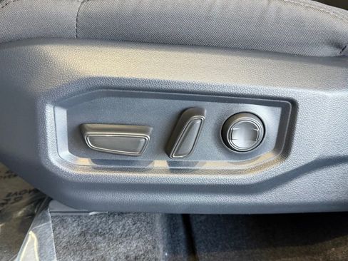 New 2026 Toyota Tundra SR5 AWD/4WD image 18