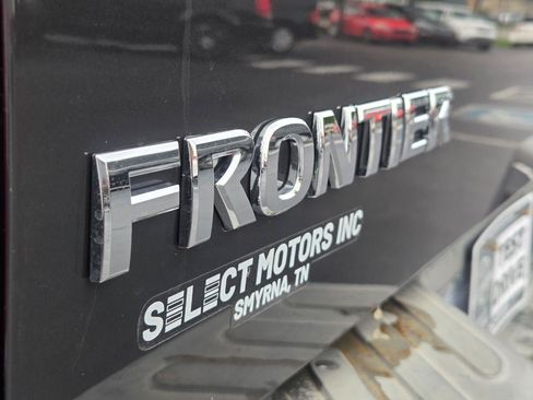 Used 2014 Nissan Frontier SV RWD image 10