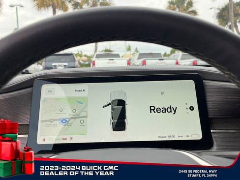 Used 2023 Rivian R1S Adventure image 27