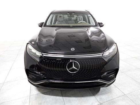 Used 2023 Mercedes-Benz EQS 580 4MATIC SUV image 3