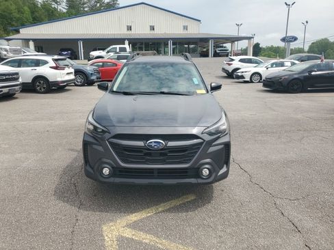 Used 2024 Subaru Outback Premium w/ Popular Package #1A AWD/4WD image 3