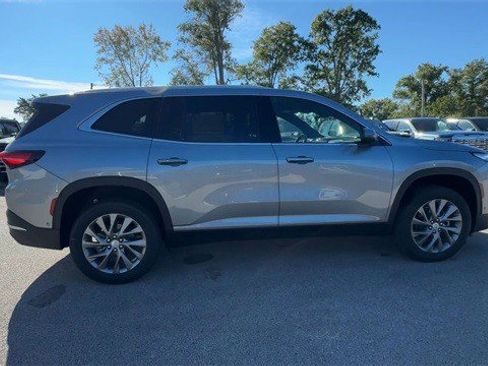 New 2026 Buick Enclave Preferred w/ Super Cruise Package image 9