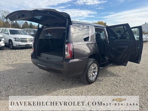 Used 2017 GMC Yukon SLT image 14