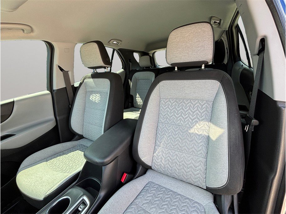 Used 2023 Chevrolet Equinox LS FWD image 17