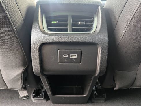 Used 2022 Chevrolet Blazer LT FWD image 31