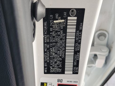 Certified 2024 Lexus ES 350 w/ Premium Package image 19