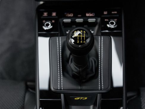 Certified 2025 Porsche 911 GT3 RWD image 29