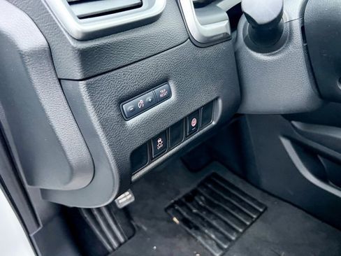 Used 2024 Nissan Murano SV w/ SV Midnight Edition Package image 13