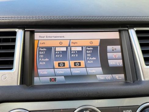 Used 2011 Land Rover Range Rover Sport Supercharged AWD/4WD image 32