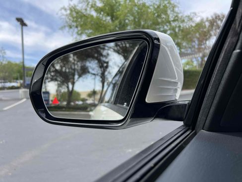 Used 2014 Mercedes-Benz S 550 Sedan image 11