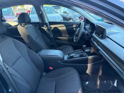 Used 2025 Honda Accord LX image 9