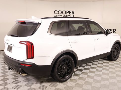 Used 2022 Kia Telluride EX w/ EX Premium Package AWD/4WD image 23