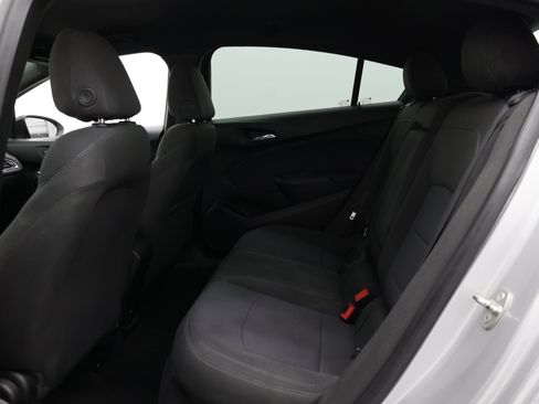 Used 2018 Chevrolet Cruze LT w/ Redline Edition FWD image 29