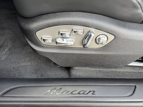 New 2026 Porsche Macan image 16