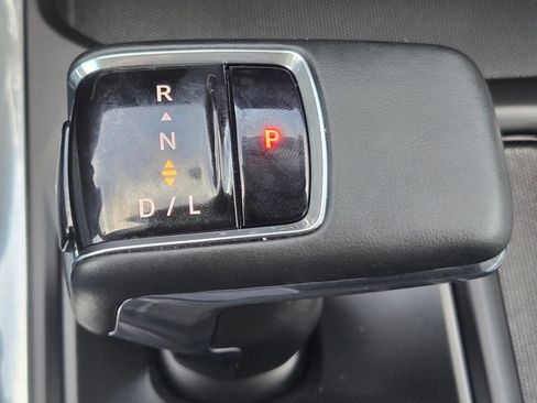 Used 2024 Chevrolet Silverado 1500 LT Trail Boss w/ Convenience Package II AWD/4WD image 24