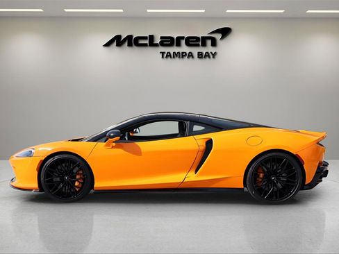 Used 2022 McLaren GT image 2