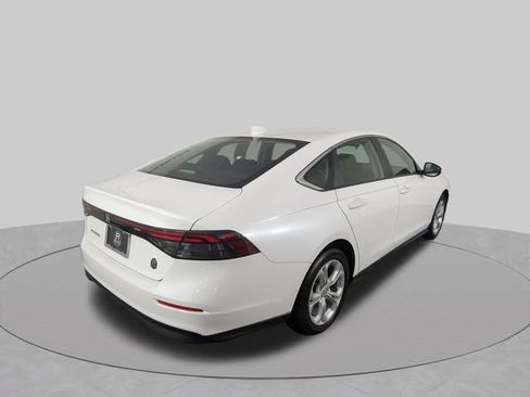 Used 2024 Honda Accord LX image 12