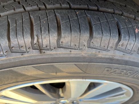 Used 2018 Nissan Pathfinder SV w/ Cargo Package image 12