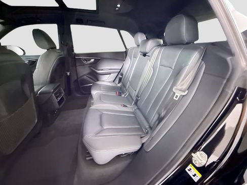 Used 2021 Audi Q8 Prestige w/ Prestige Package AWD/4WD image 21