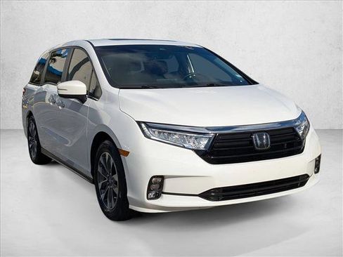 Certified 2023 Honda Odyssey EX-L image 3