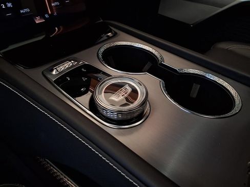 Certified 2026 Cadillac Vistiq Luxury AWD/4WD image 6