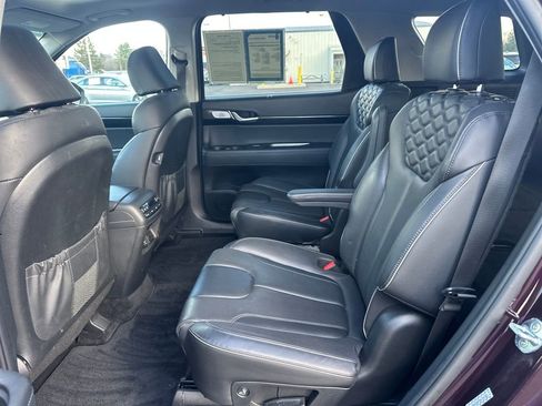 Used 2021 Hyundai Palisade Limited image 16