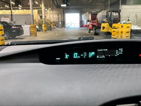 Used 2012 Toyota Prius Four image 25