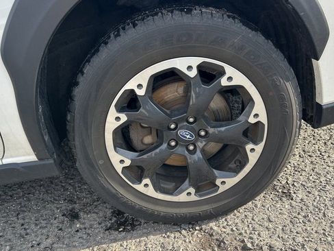 Used 2023 Subaru Crosstrek 2.0i Premium image 18