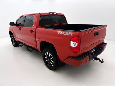 Used 2018 Toyota Tundra SR5 w/ TRD Off Road Package AWD/4WD image 9