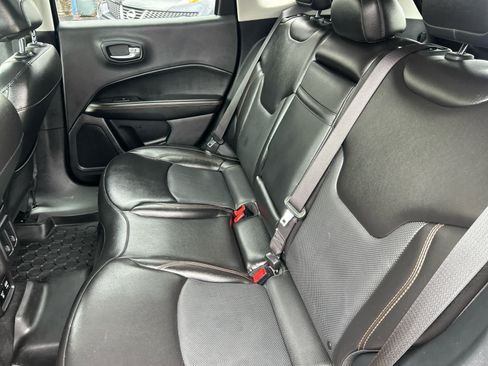 Used 2019 Jeep Compass Limited AWD/4WD image 24
