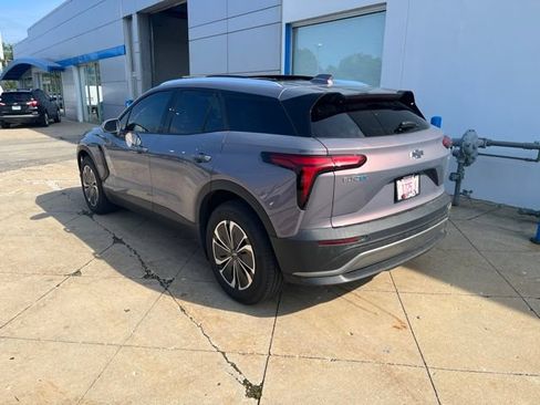 Used 2024 Chevrolet Blazer EV LT AWD/4WD image 5