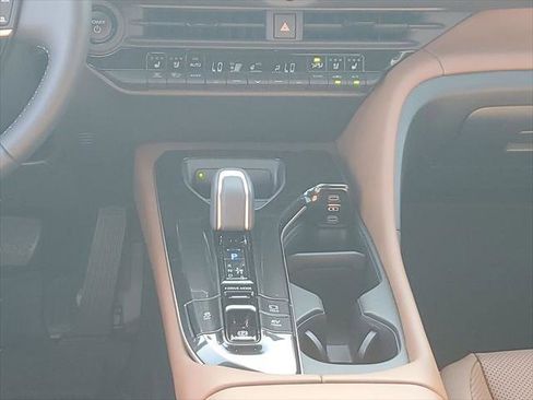 Certified 2026 Toyota Crown Signia AWD/4WD image 15