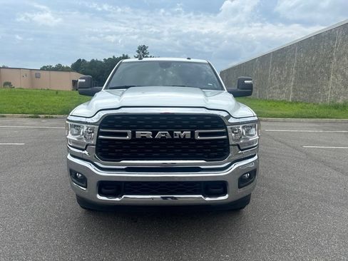 Used 2024 RAM 2500 Big Horn AWD/4WD image 2