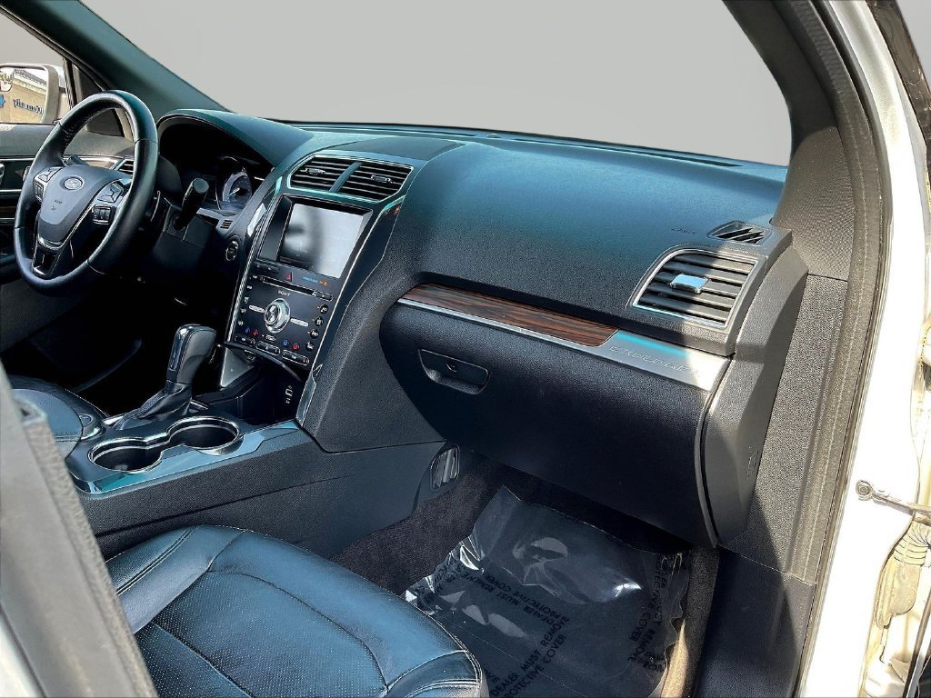 Used 2016 Ford Explorer Limited AWD/4WD image 27