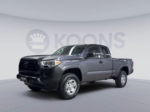 Used 2021 Toyota Tacoma SR image 1